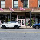 Cleveland-Paradise Galleria