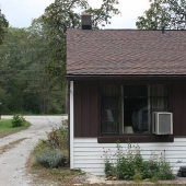 North Perry - Locust Grove Motel
