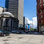 East 9th (Bolivar-Superior)