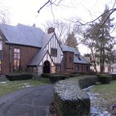 Akron-Merriman Rd Home