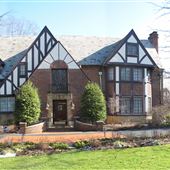 Akron-Ridgecrest Home